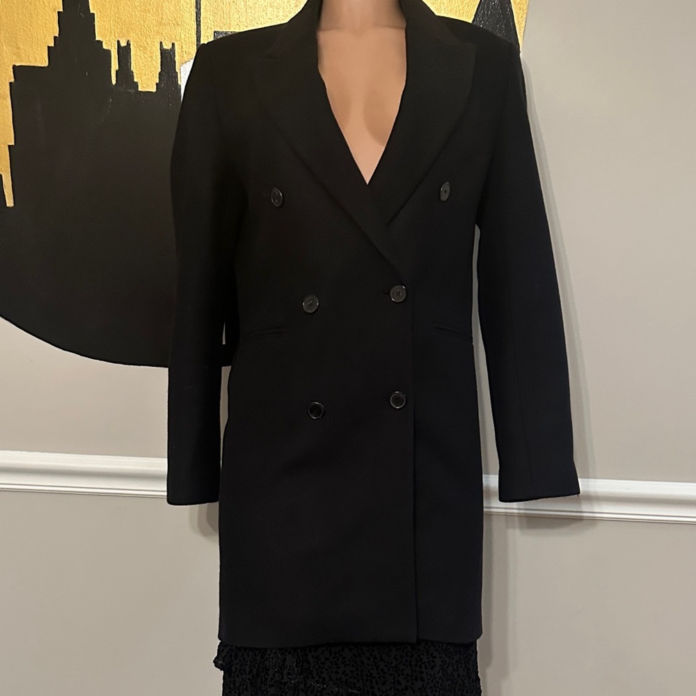 Zara Women's Black Double-Breasted Coat